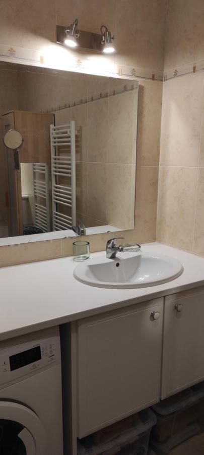 Appartement Avec Grande Terrasse A 15 Mn De La Mer Saint-Esteve  Ngoại thất bức ảnh